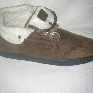 Toms Hi-Top/Mid Top Shoes